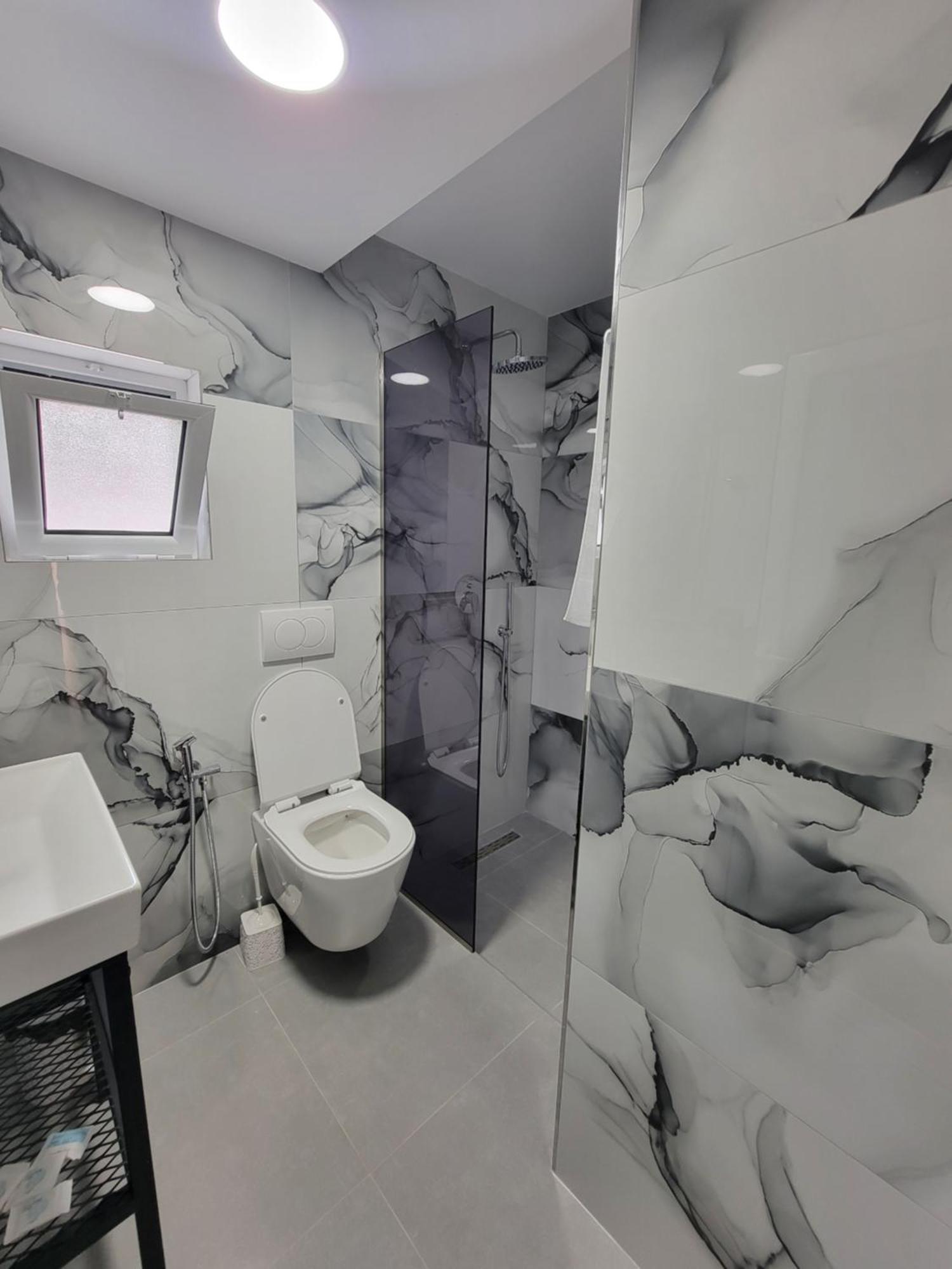 Luxury Studio's J&m Villa Sarande